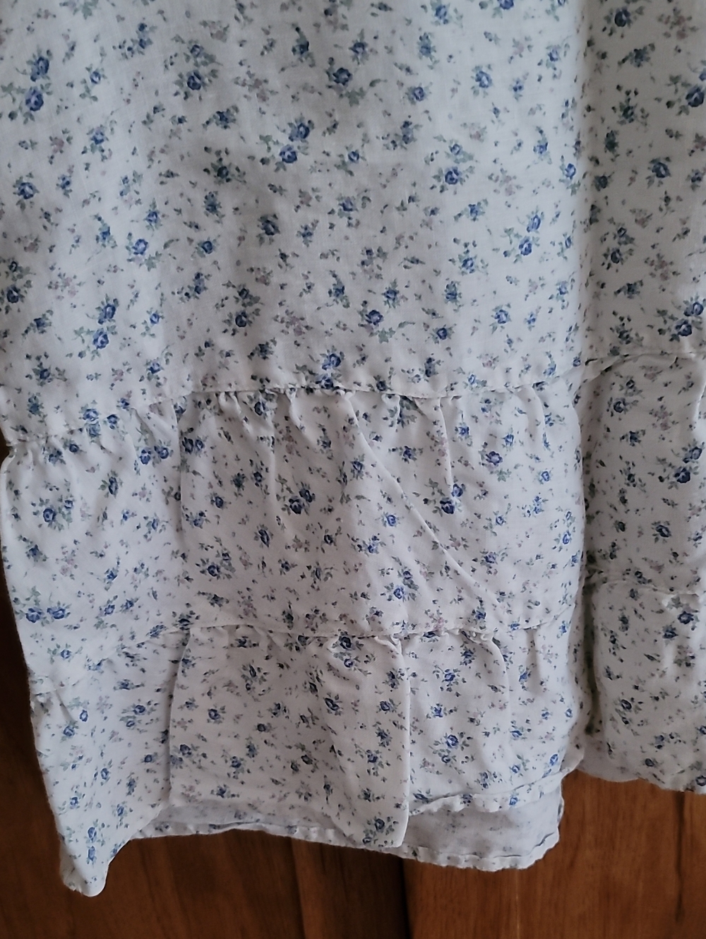 100% Linen Sleeveless Floral Ruffle Hem Tank Top - Light Blue on White - Picture 2 of 5